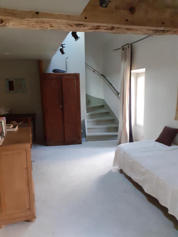Bed and Breakfast Ferme De La Basse-Cour Gommerville Esterno foto