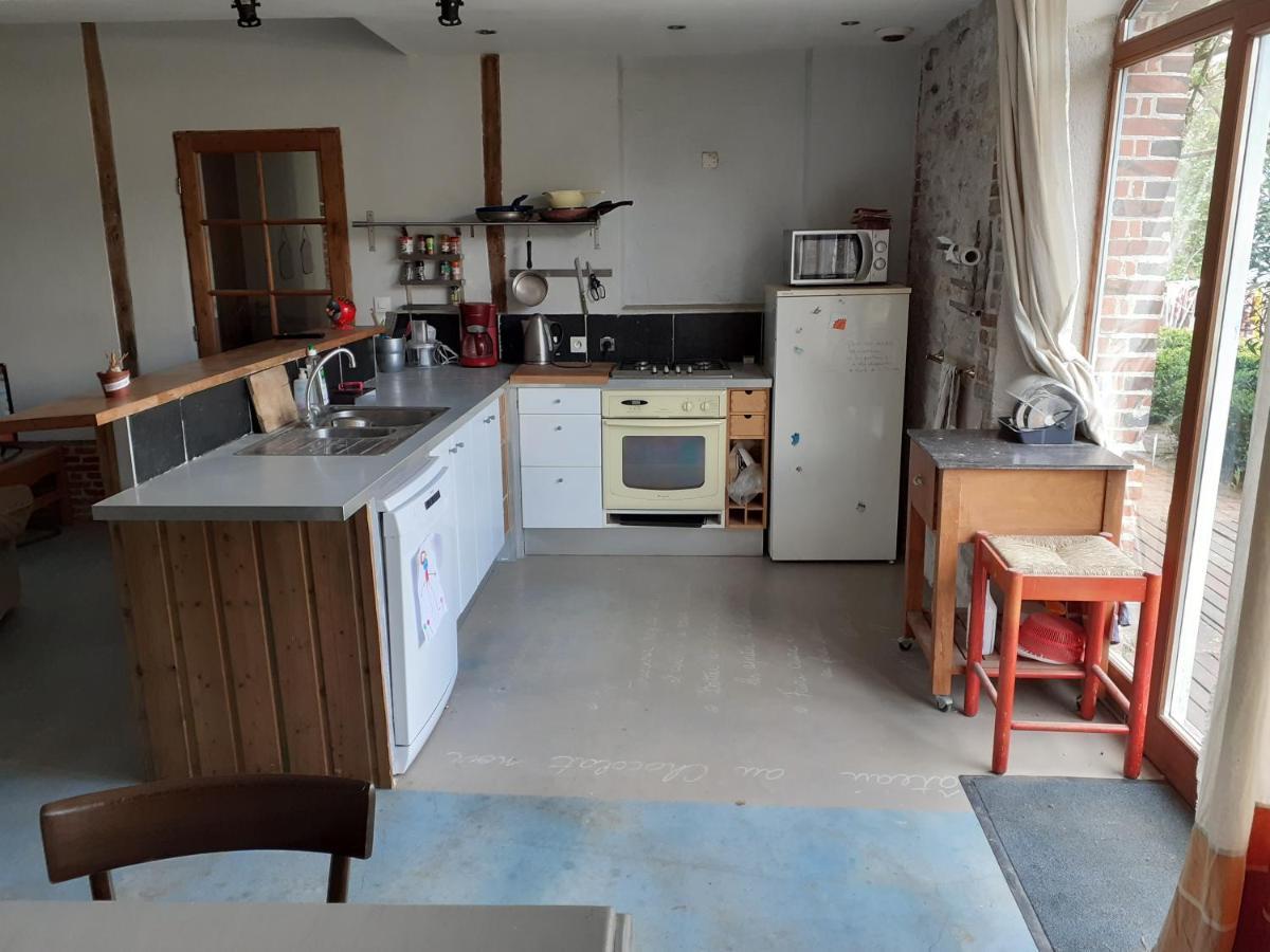 Bed and Breakfast Ferme De La Basse-Cour Gommerville Esterno foto
