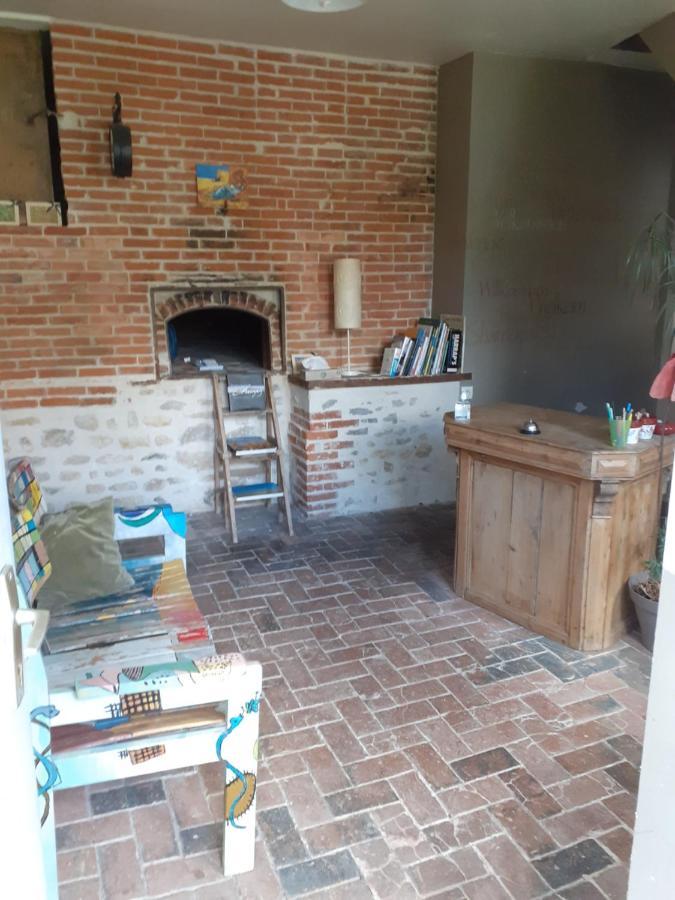 Bed and Breakfast Ferme De La Basse-Cour Gommerville Esterno foto